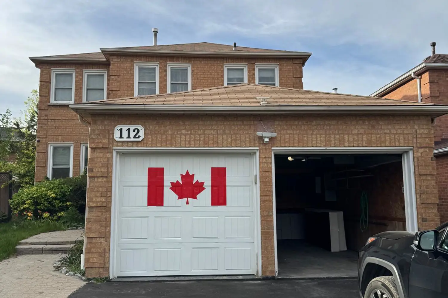 112 Fernbank Place