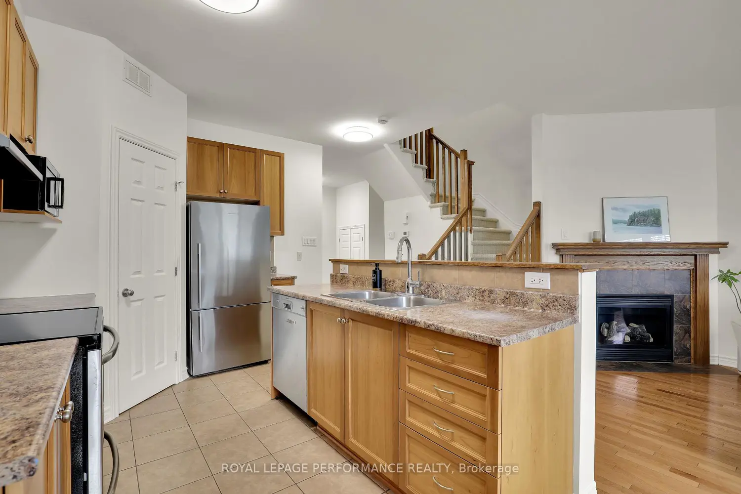 181 Bradwell Way photo 4