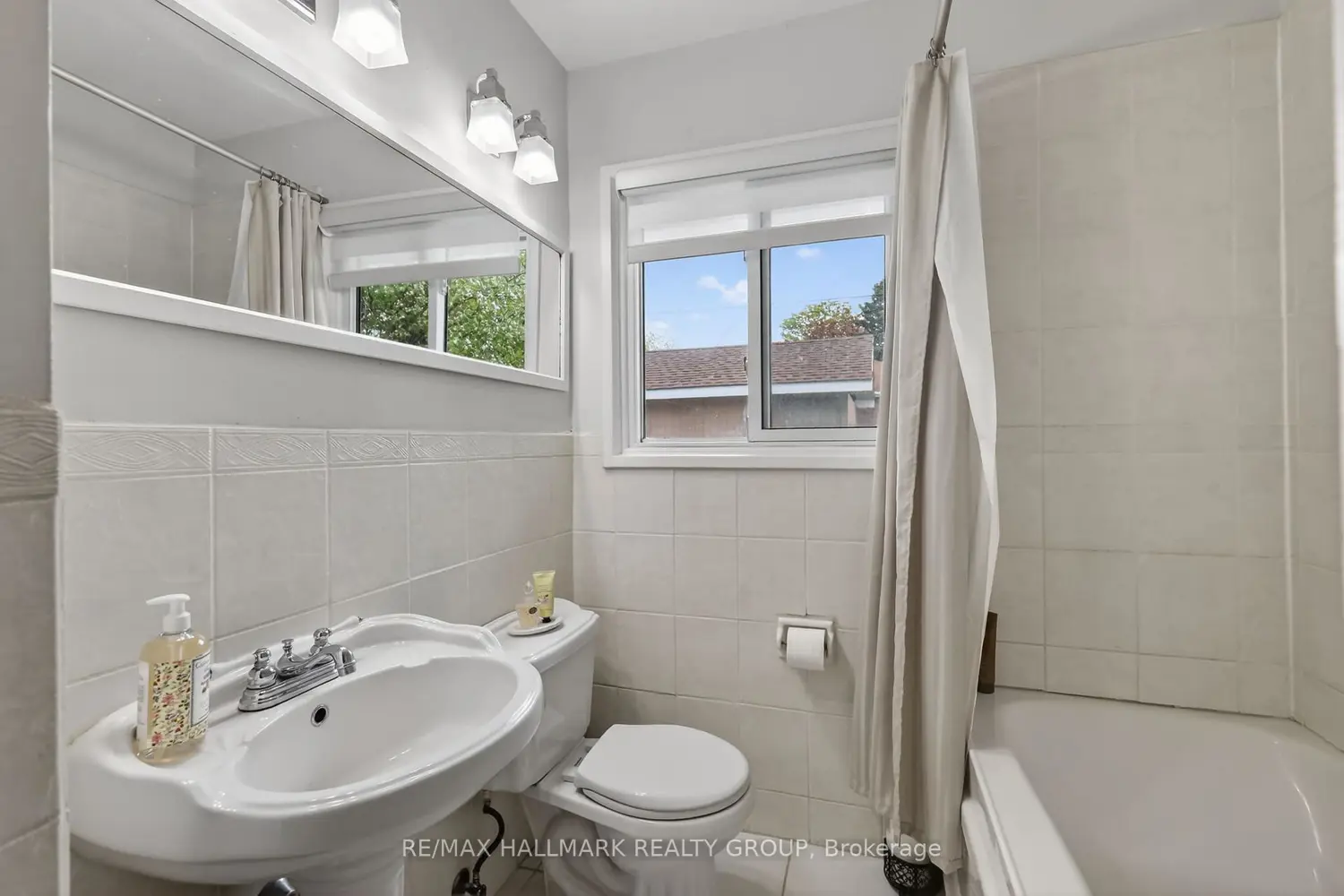Additional image 6 of 1317 Avenue Q