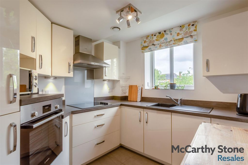 Additional image 7 of 1 bed flat for saleSaxon Gardens, Penn Street, Oakham, Rutland LE15