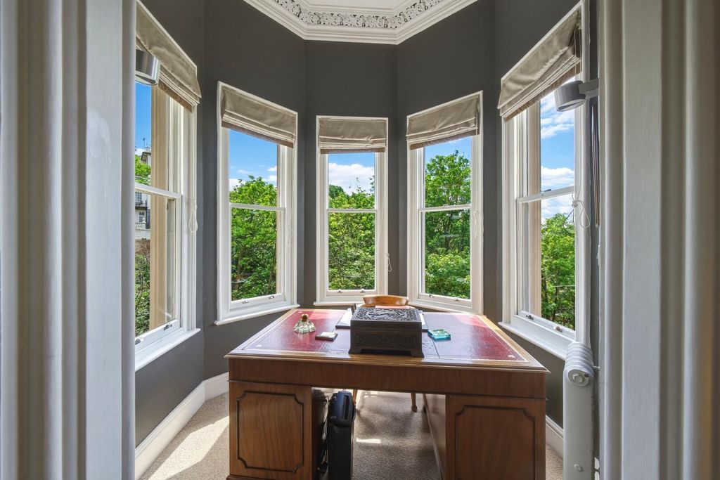 Additional image 12 of 3 bed flat for saleNewcastle Drive, The Park NG7