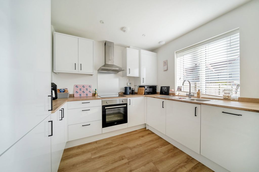 Additional image 4 of 2 bed end terrace house for saleHoo Farm Way, Minster, Ramsgate CT12