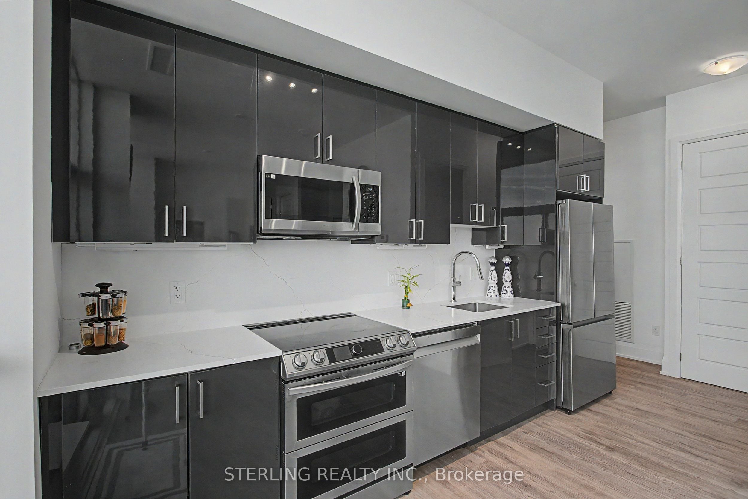 Additional image 2 of 2803-1455 Celebration Drive, Pickering, ON, L1W 0C3