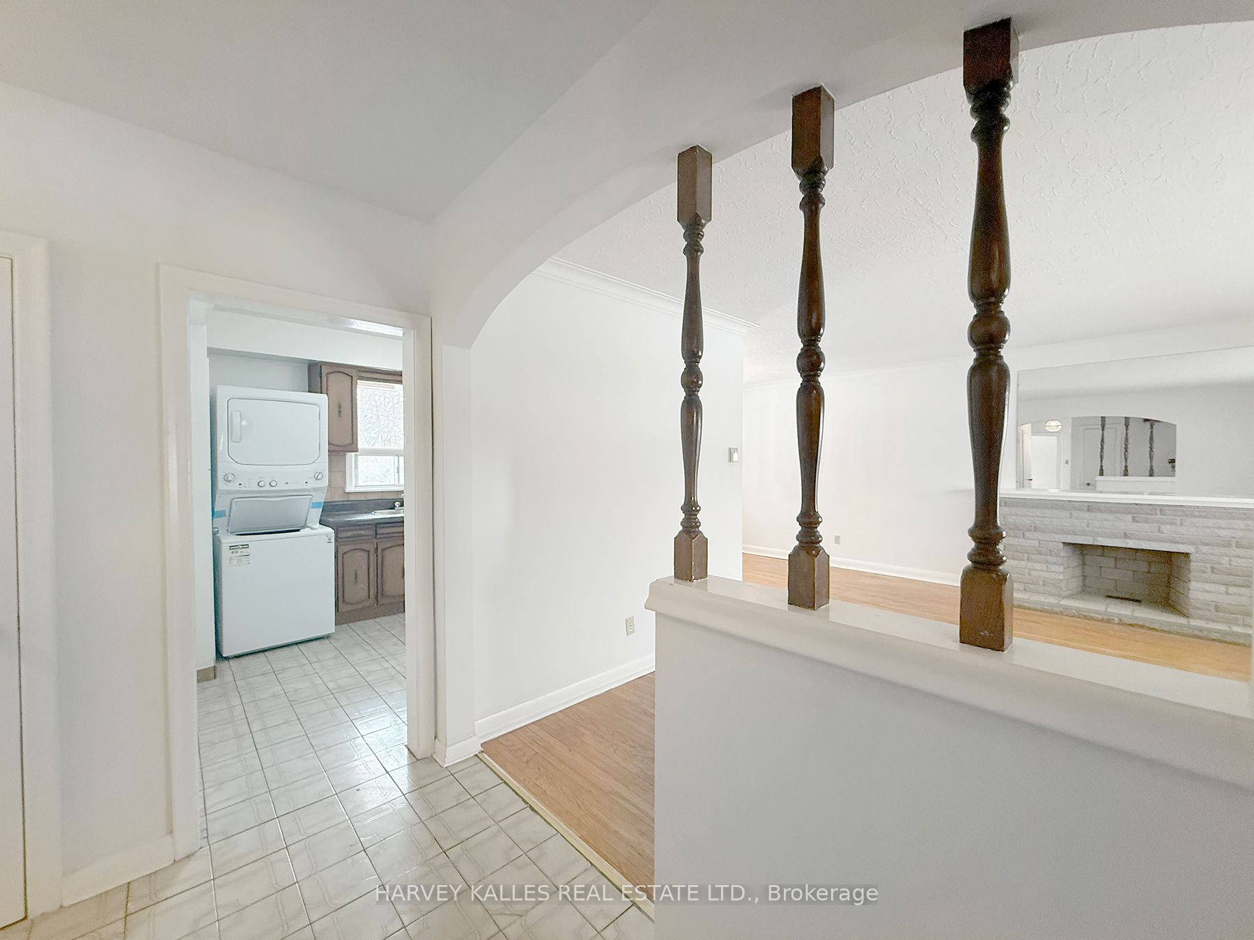 Additional image 6 of 214 Dixon Road, Toronto, ON, M9P 2M1