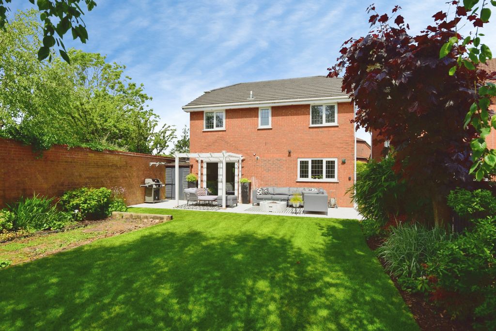 Additional image 18 of 4 bed detached house for saleBoscombe Grove, Trentham, Stoke-On-Trent ST4