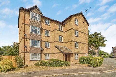 Rossetti Road, London SE16