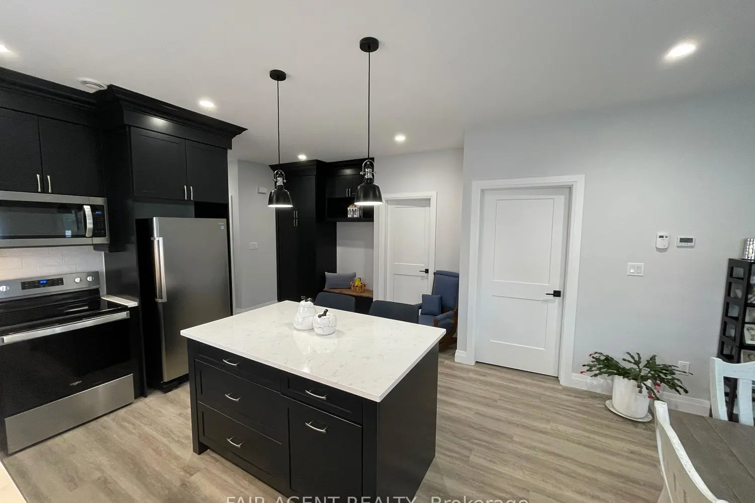 Additional image 4 of 255 Albert Street 2