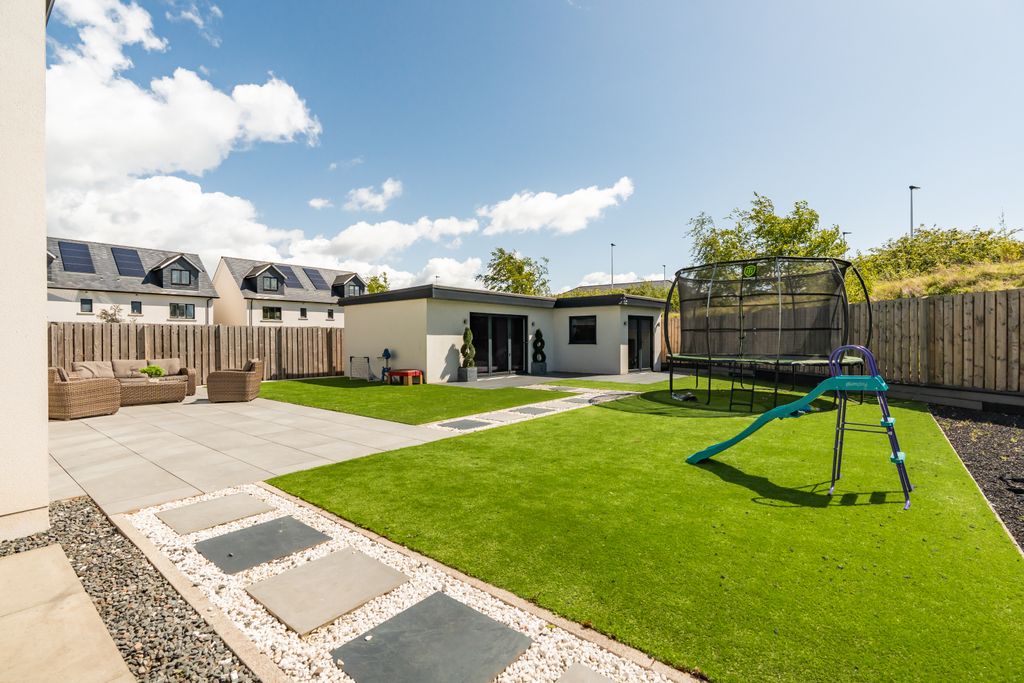 Additional image 14 of 5 bed detached house for sale8 Viscount Drive, Dalkeith EH22