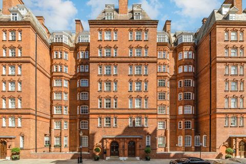 Albert Hall Mansions, South Kensington SW7
