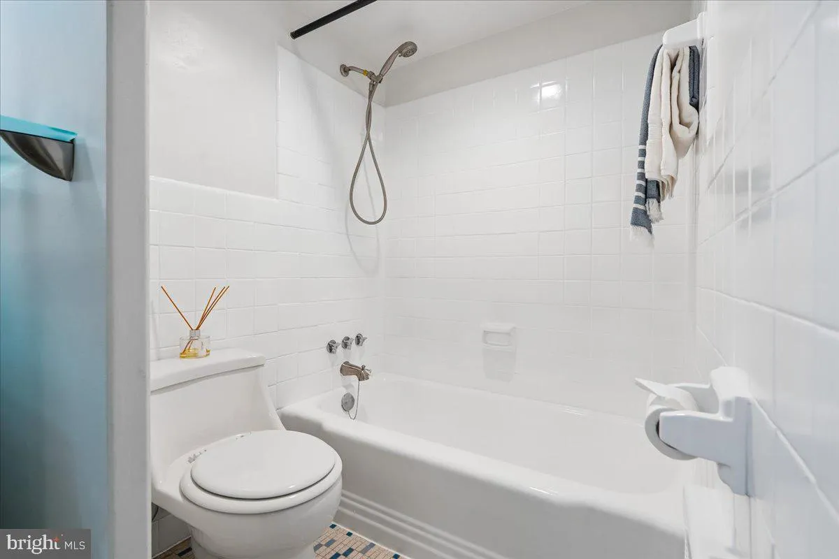 Additional image 39 of 922 24th Street NW Unit 415, Washington, DC 20037