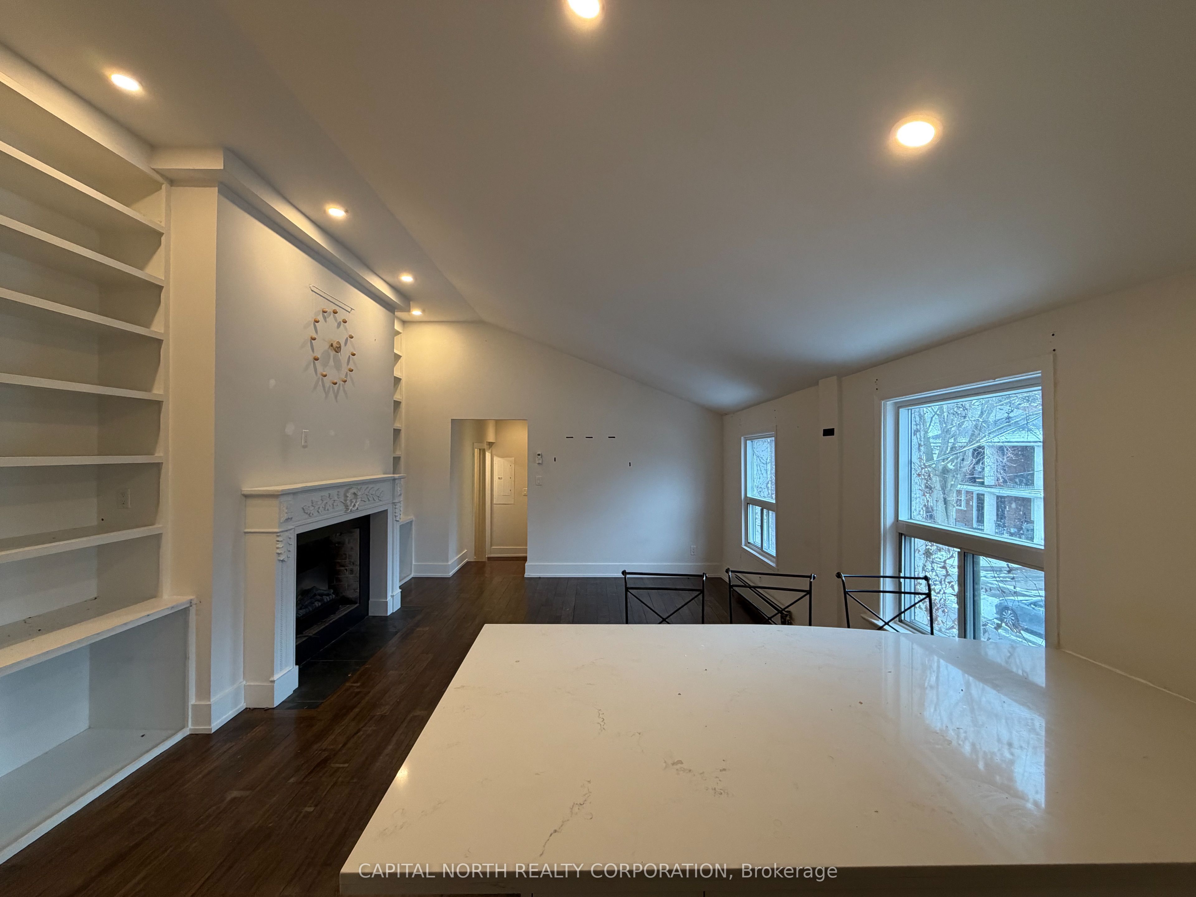 Additional image 4 of Upper-43 Glen Manor Drive, Toronto, ON, M4E 2X5