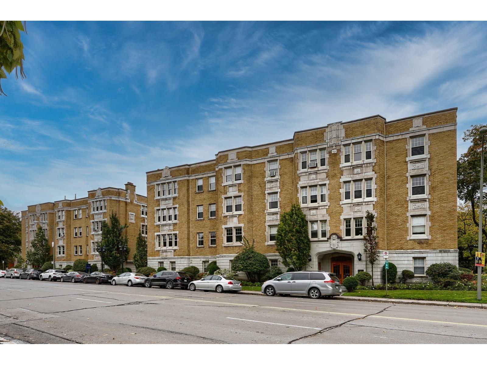4328 Rue Sherbrooke O.