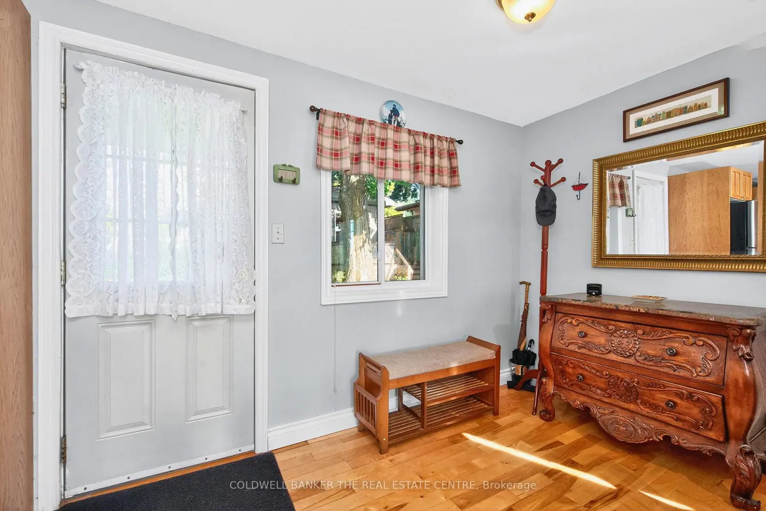 115 Lakeshore Road photo 4