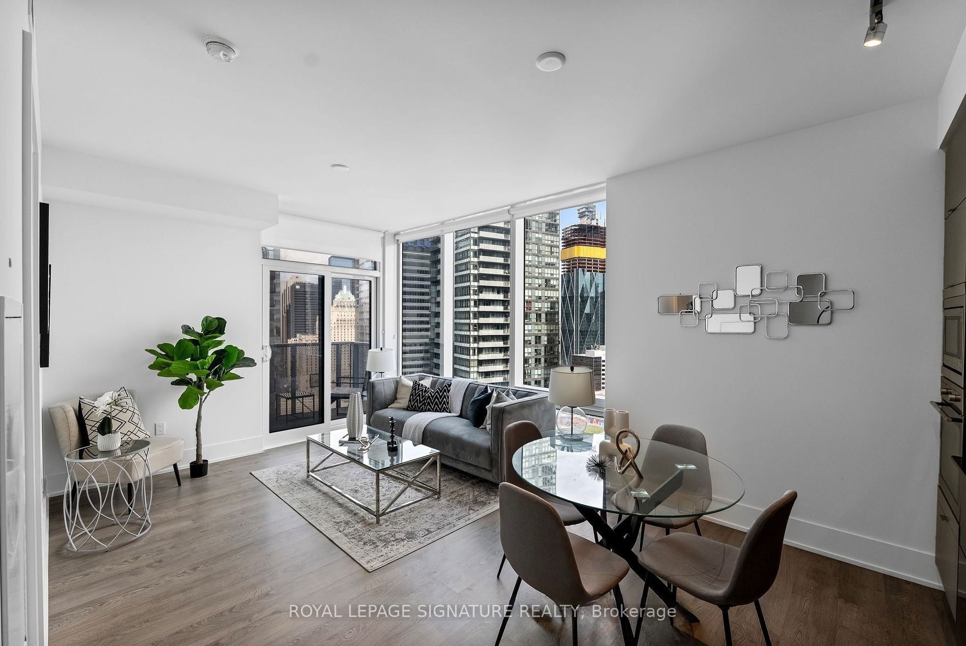 Additional image 5 of 3003-10 York Street, Toronto, ON, M5J 0E1