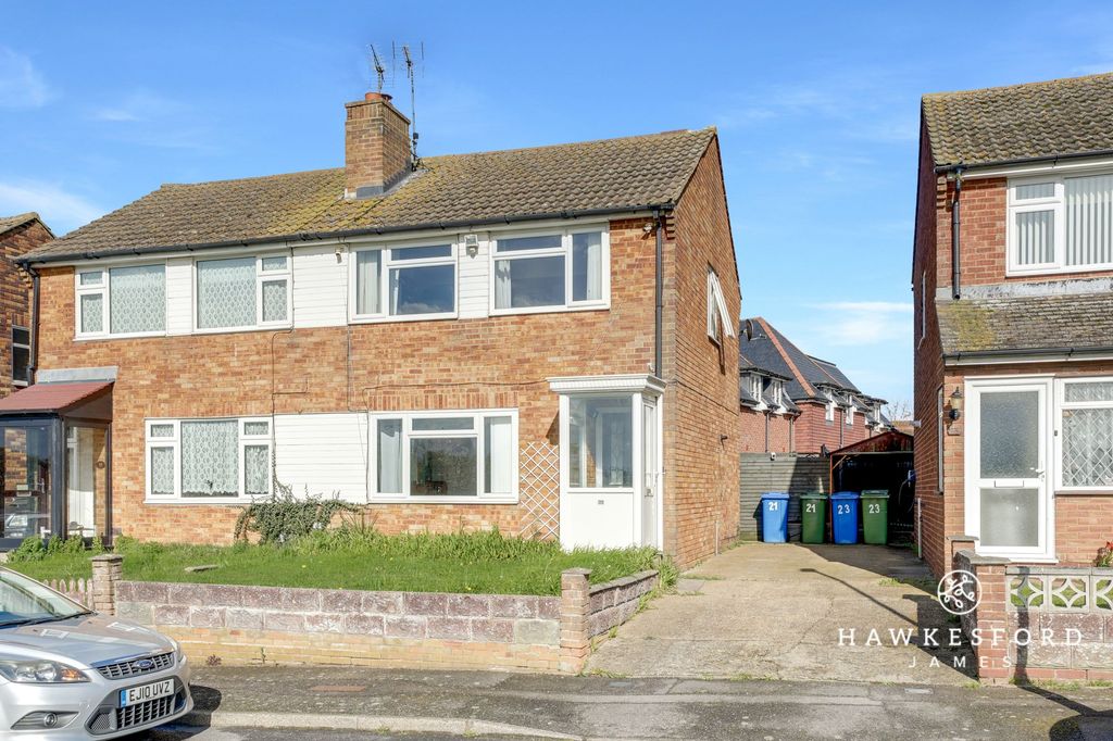 2 bed semi-detached house for saleForge Road, Sittingbourne ME10