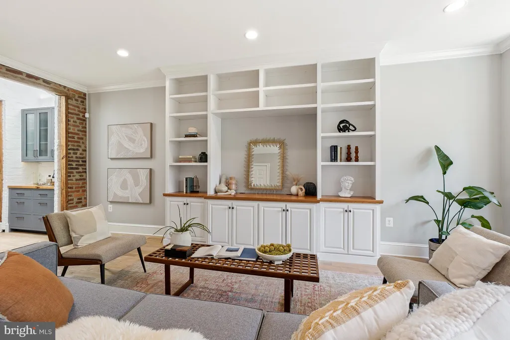 Additional image 3 of 822 11th Street NE, Washington, DC 20002