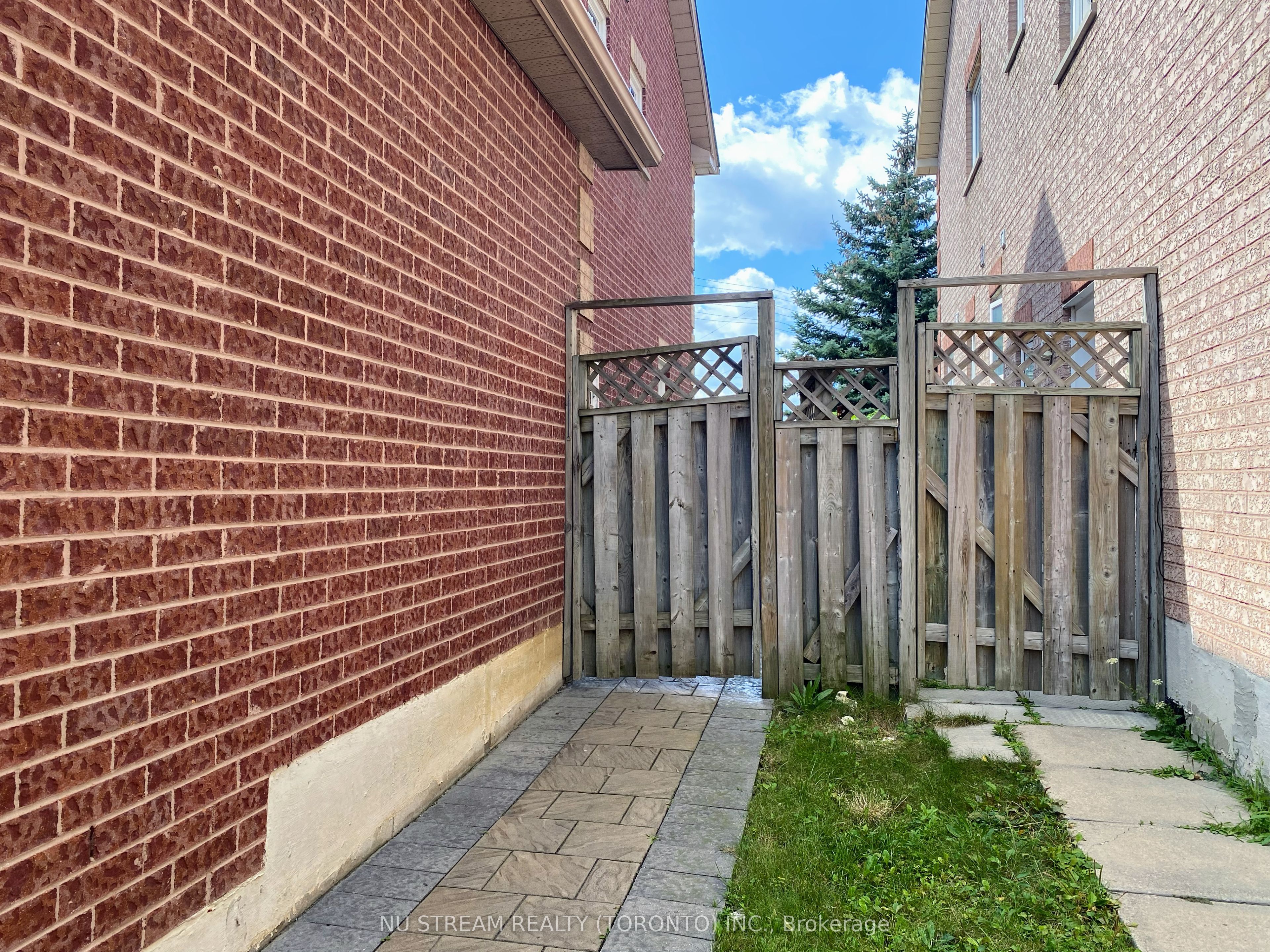 Additional image 2 of Bsmt-82 Fresno Court, Markham, ON, L3R 0T7