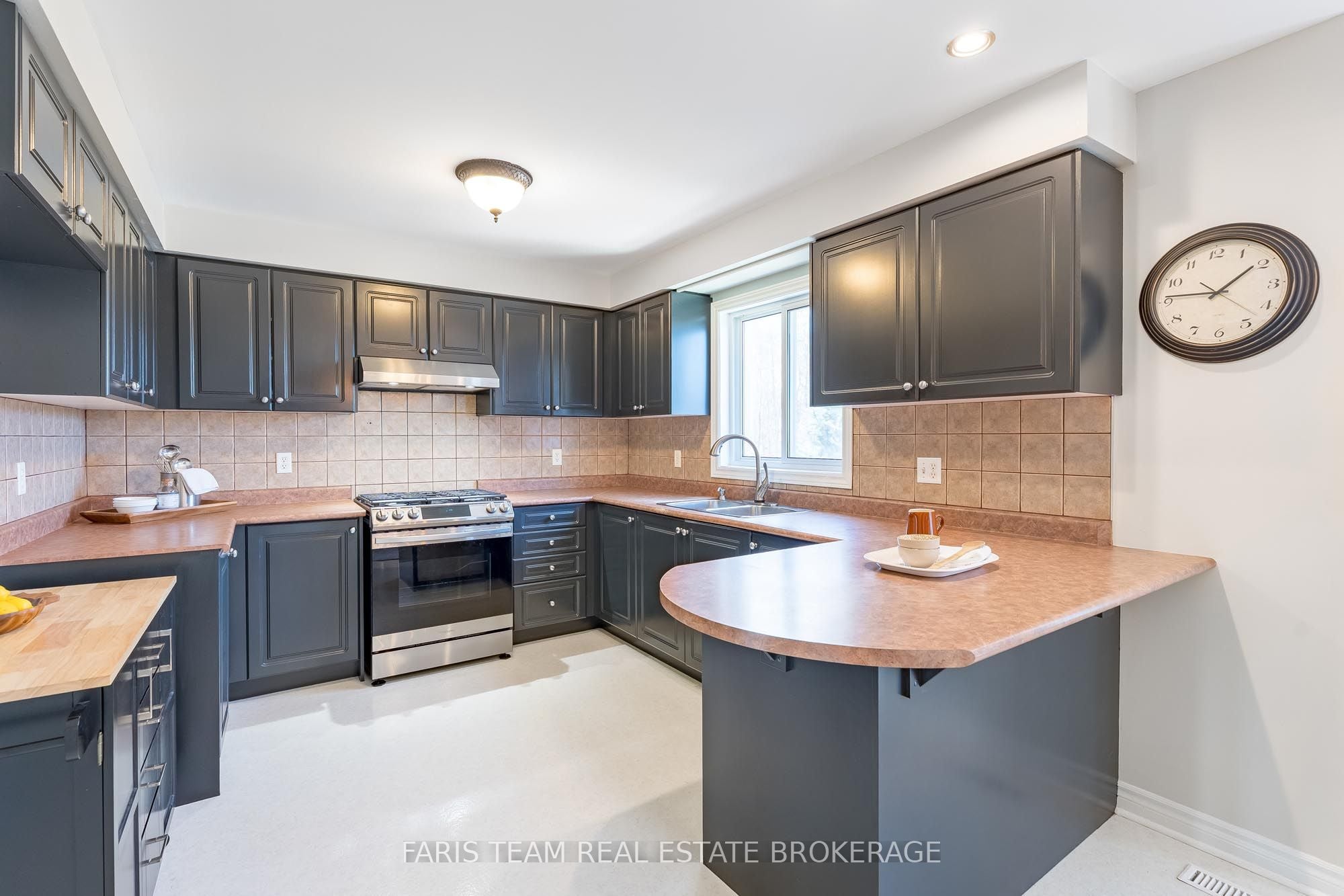 Additional image 6 of 11 Berry Court, Barrie, ON, L4N 0J6