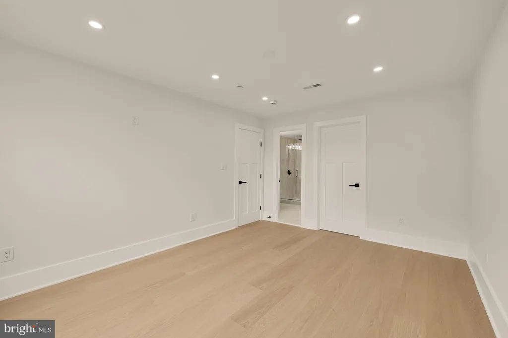 Additional image 22 of 5703 9th Street NW Unit 2, Washington, DC 20011