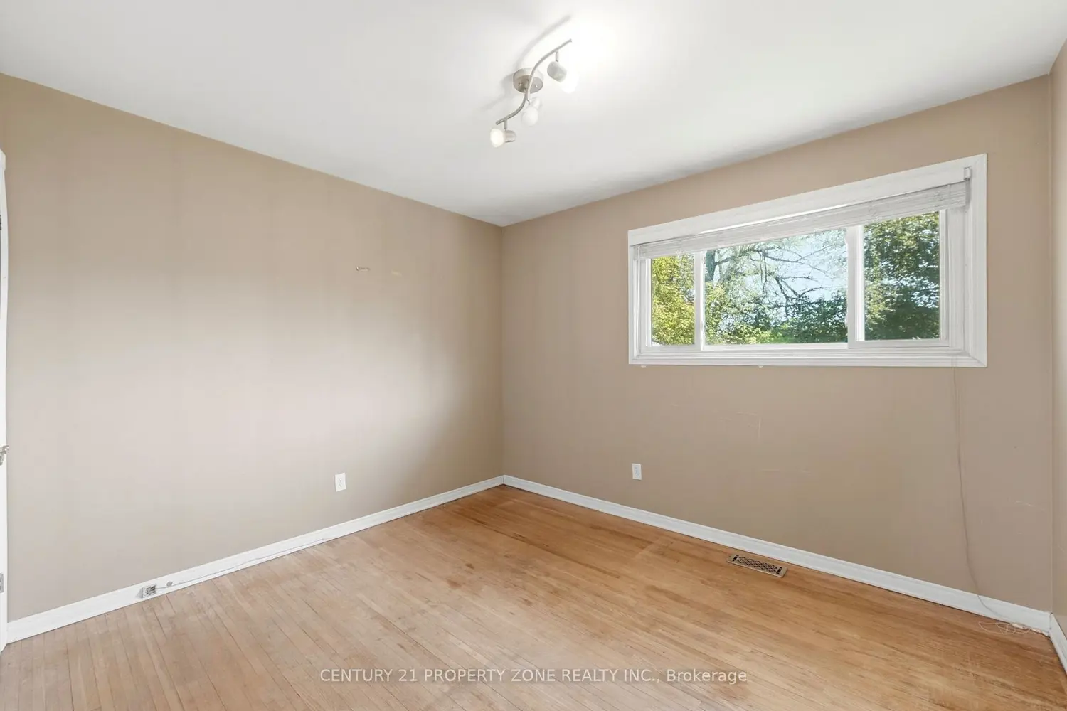 Additional image 7 of 1192 Kaladar Drive