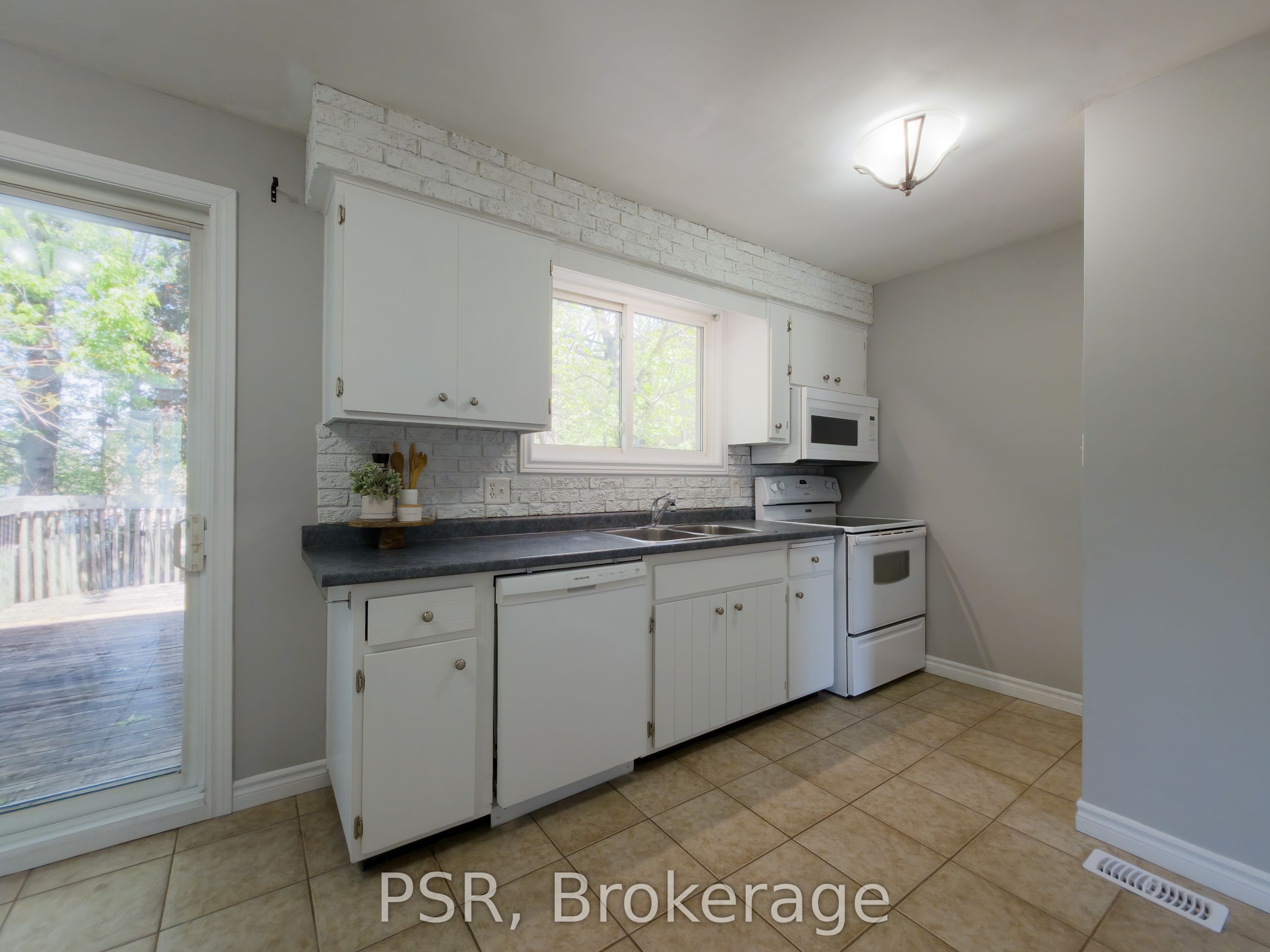 Additional image 6 of 11 Elmsdale Drive, Kitchener, ON, N2E 1H7