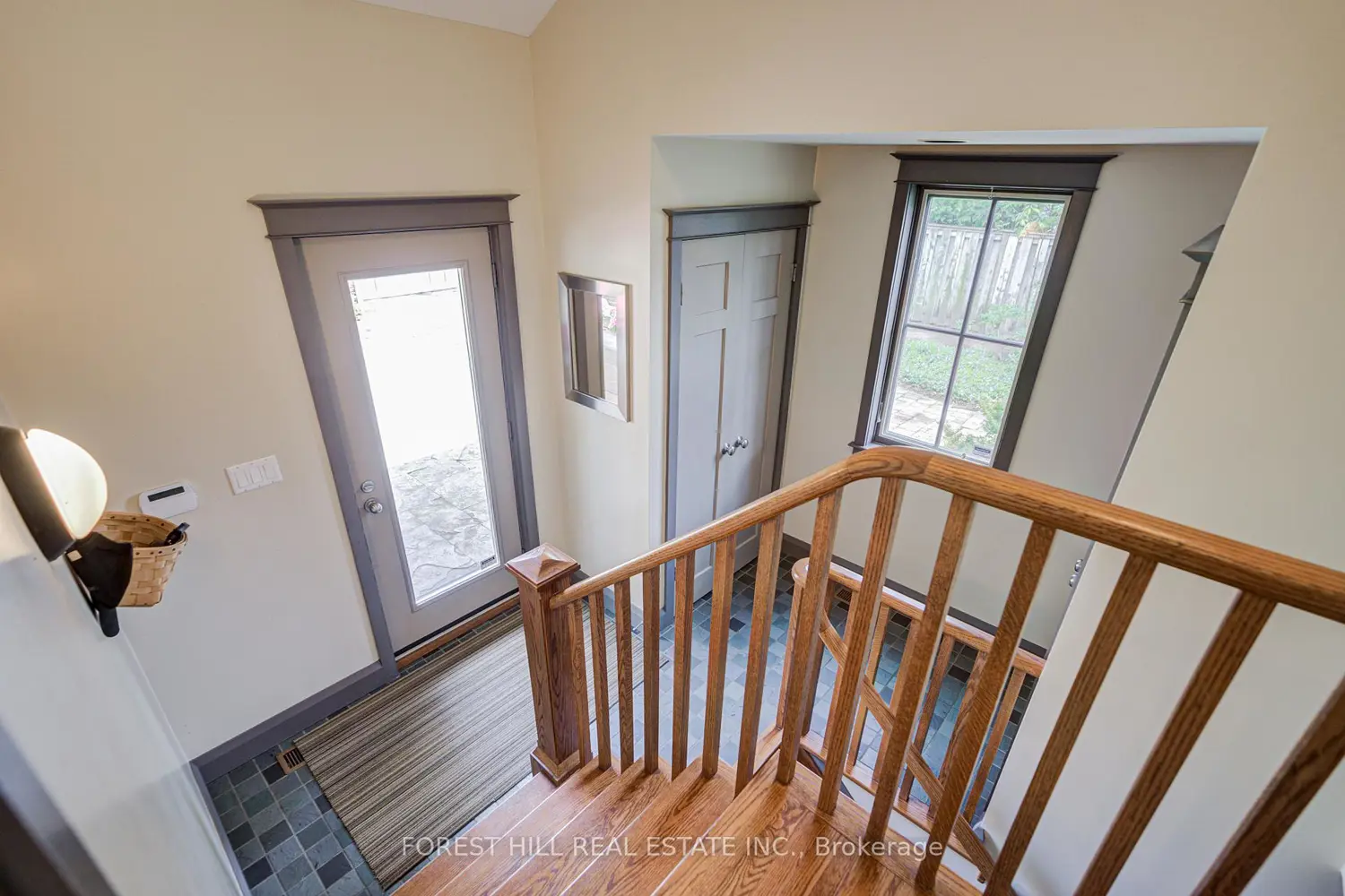 Additional image 10 of 1381 Lorne Park Road