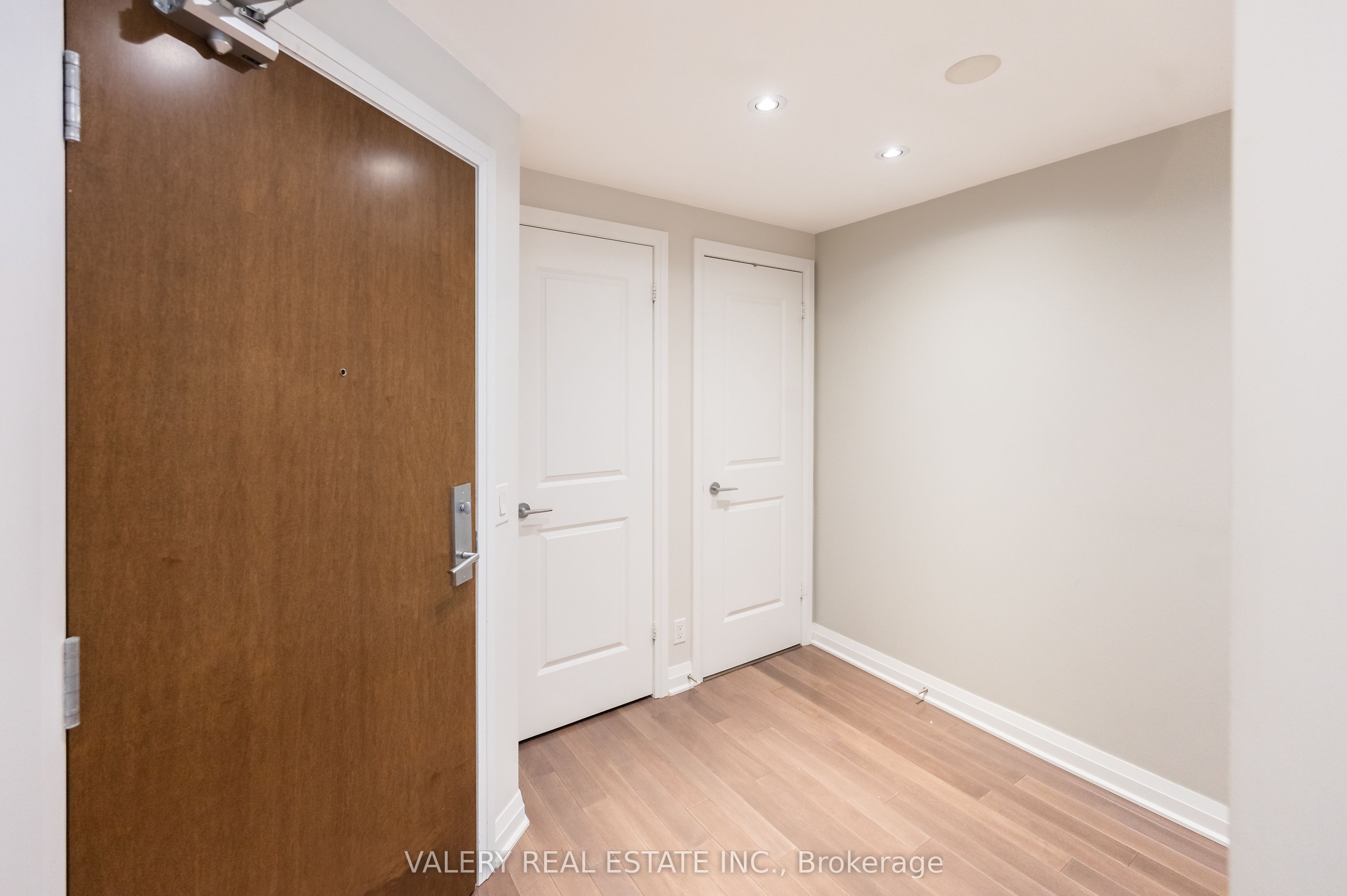 Additional image 3 of 201-1055 Southdown Road, Mississauga, ON, L5J 0A3