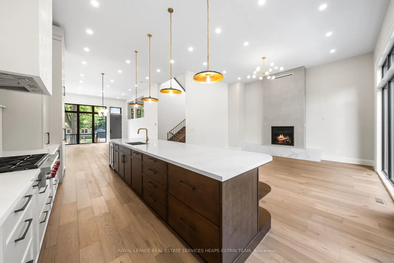 66 Parkhurst Boulevard photo 4