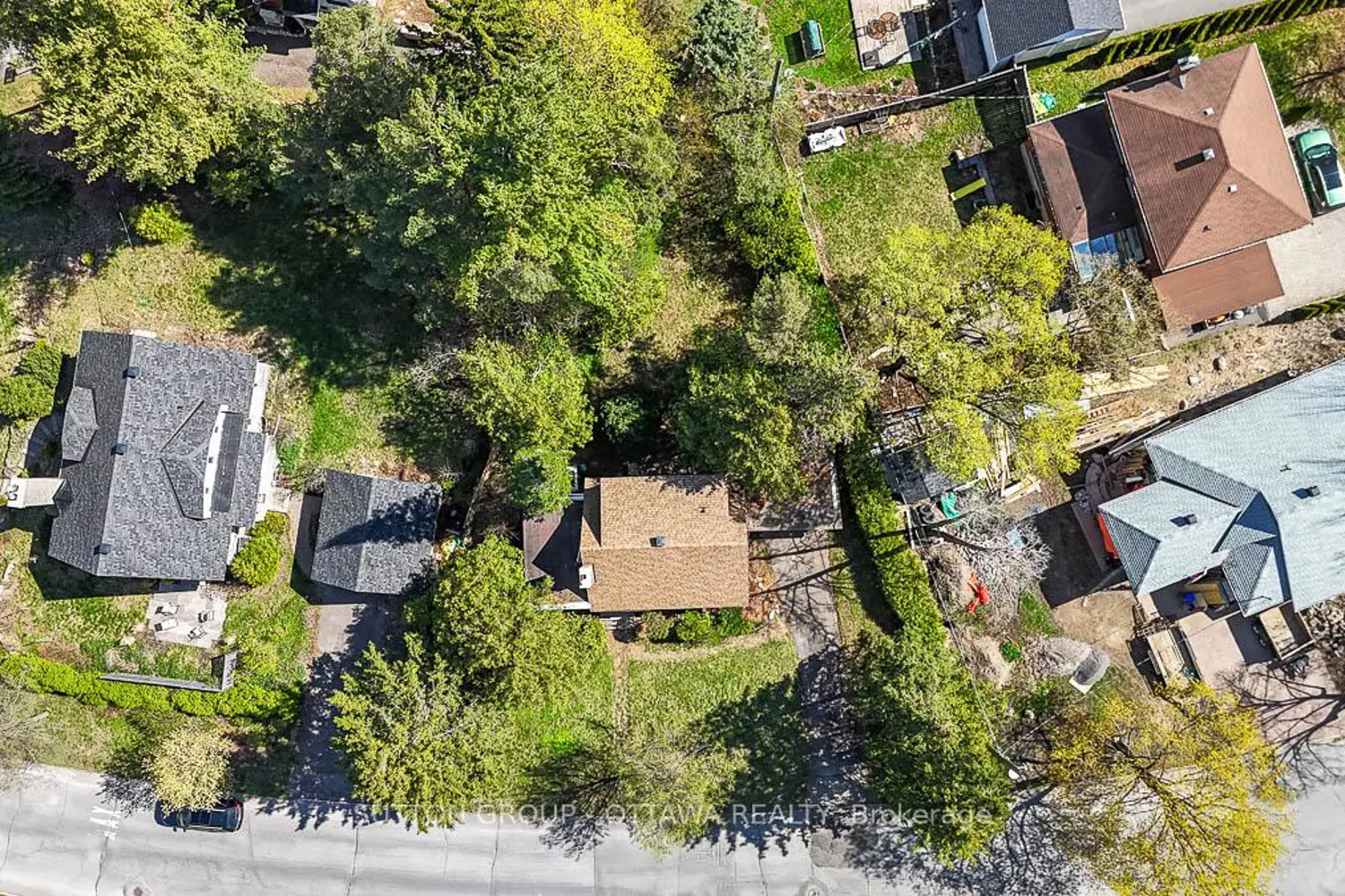 Additional image 4 of 1471 Cavendish Road