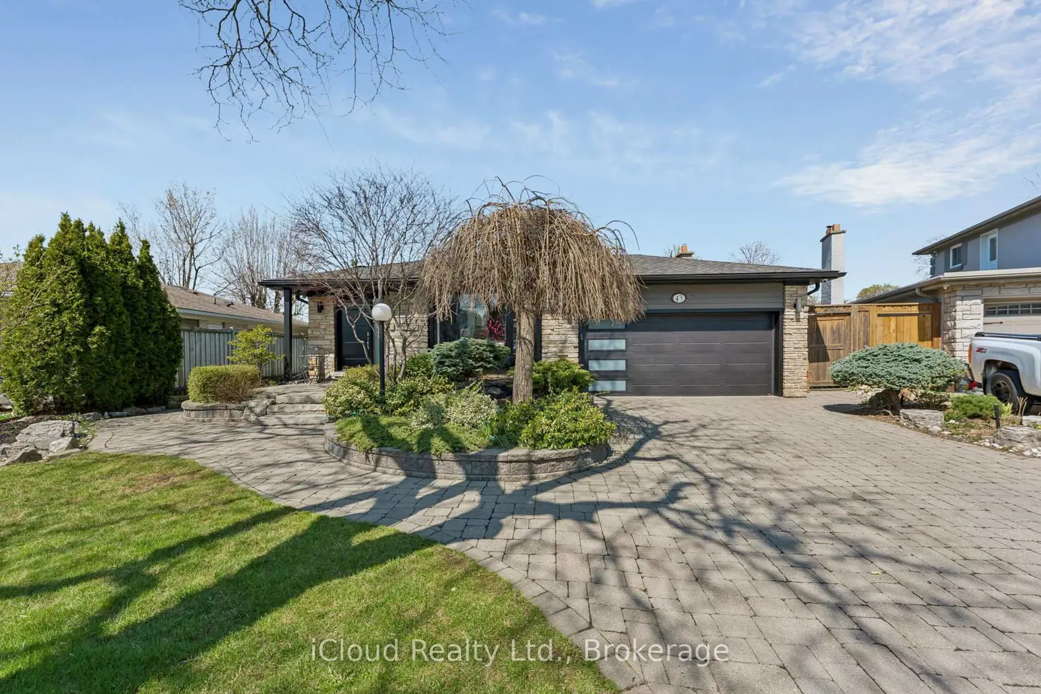 43 Ferndale Crescent