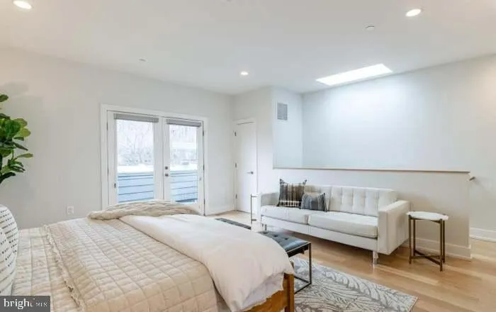 Additional image 54 of 628 I Street NE Unit 3, Washington, DC 20002