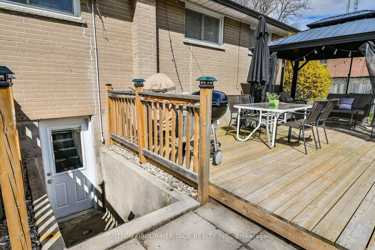 Additional image 16 of 919 Bayview Avenue