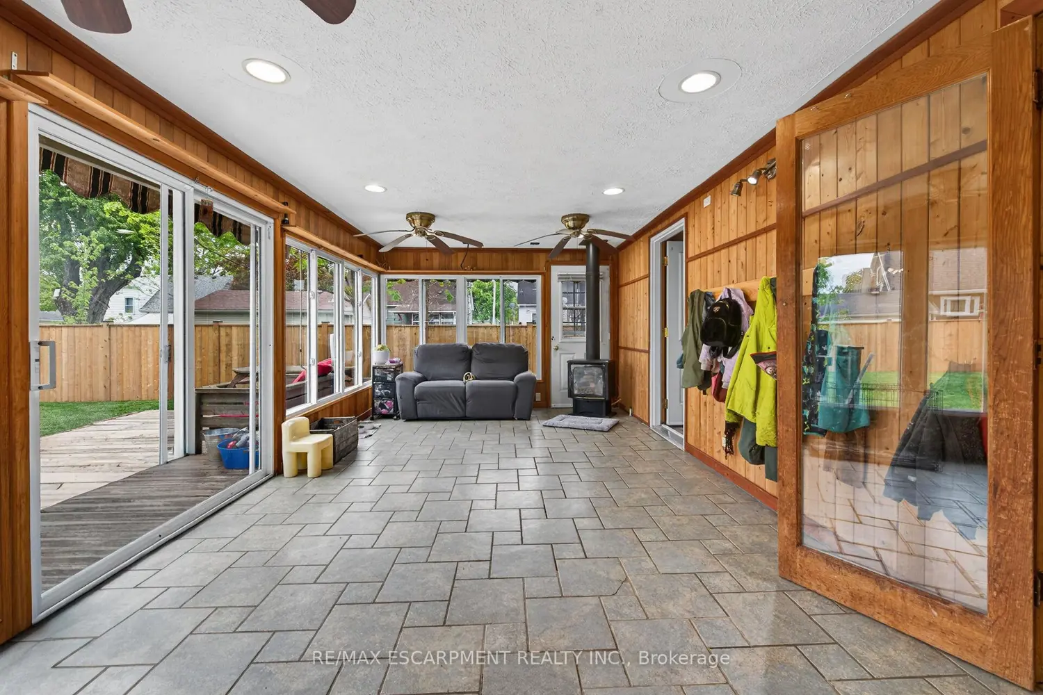 827 Pine Street photo 2