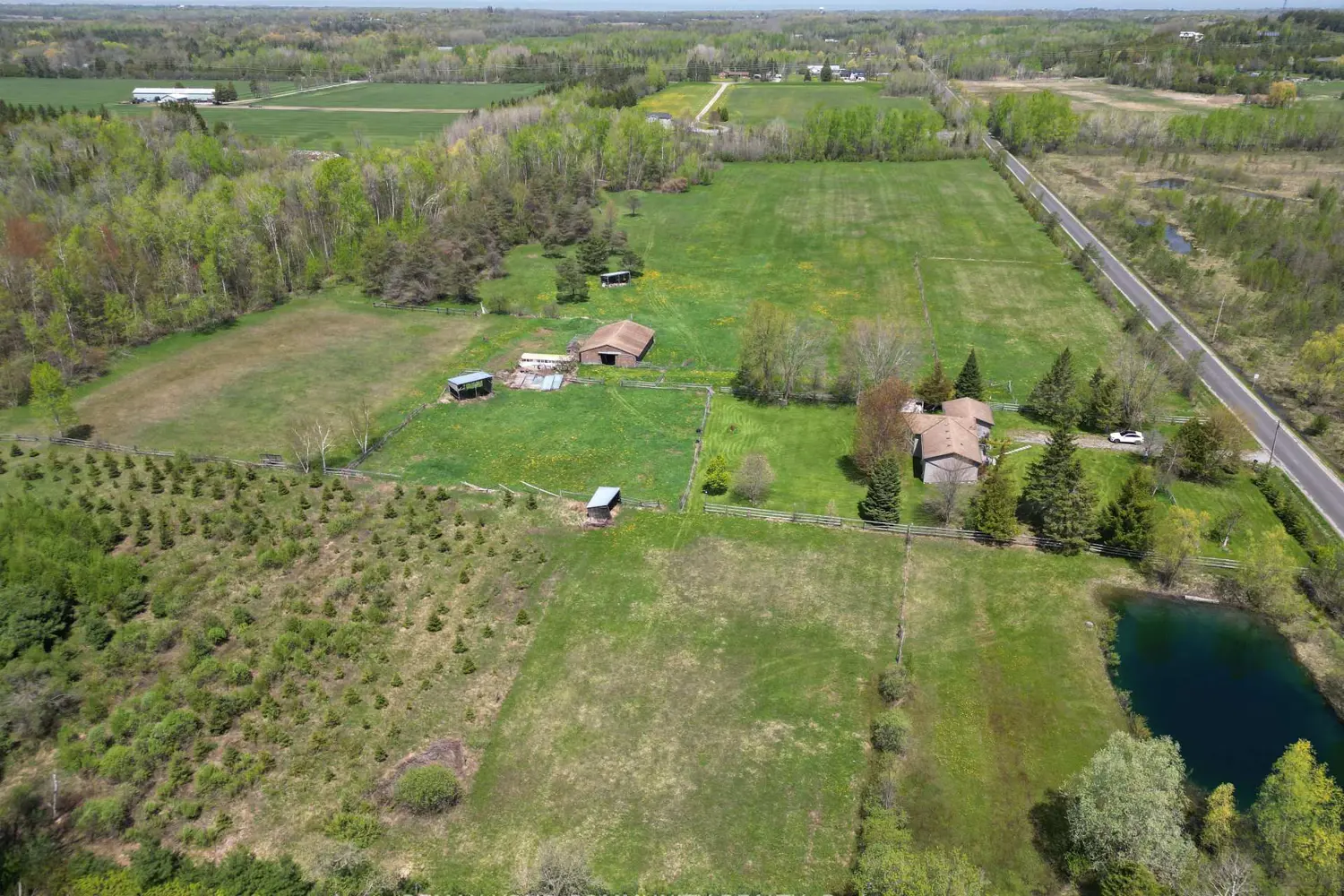24730 Valley View Drive photo 3