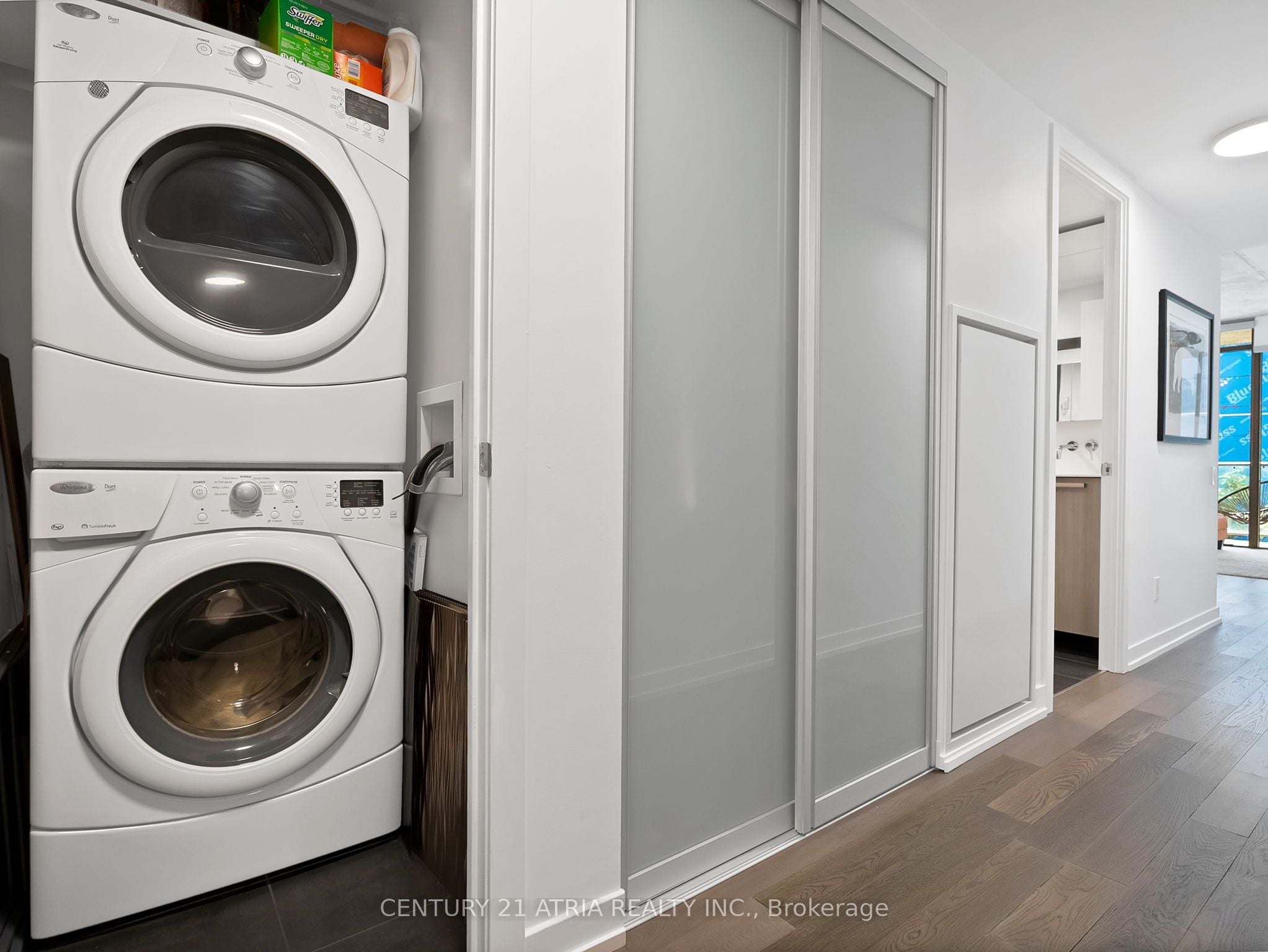 Additional image 4 of 318-95 Bathurst Street, Toronto, ON, M5V 0M9