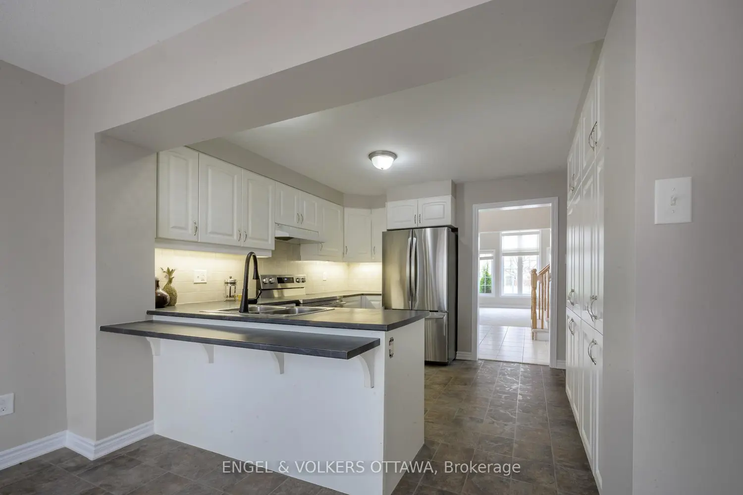 106 Forest Water Way photo 4