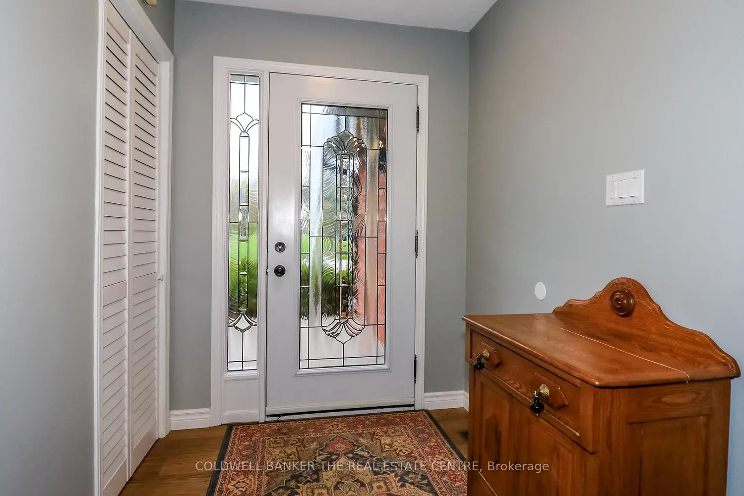 33 Elvyn Crescent photo 2