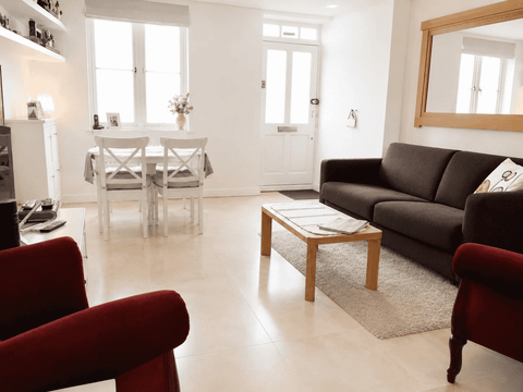 Old Dairy Mews, London SW12, Room to rent