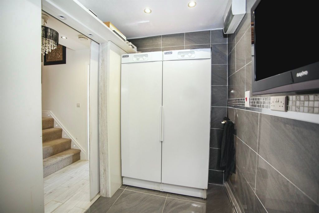 Additional image 31 of 5 bed detached house for salePaget Road, Penarth CF64