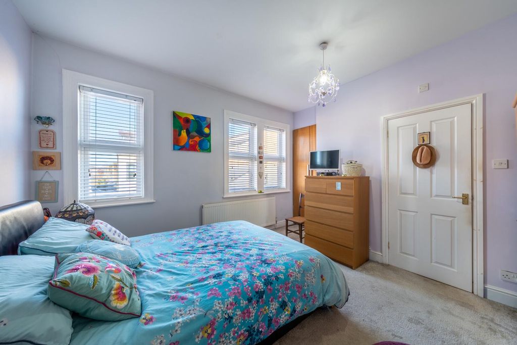 Additional image 12 of 4 bed semi-detached house for saleHardwick Grove, West Bridgford NG2