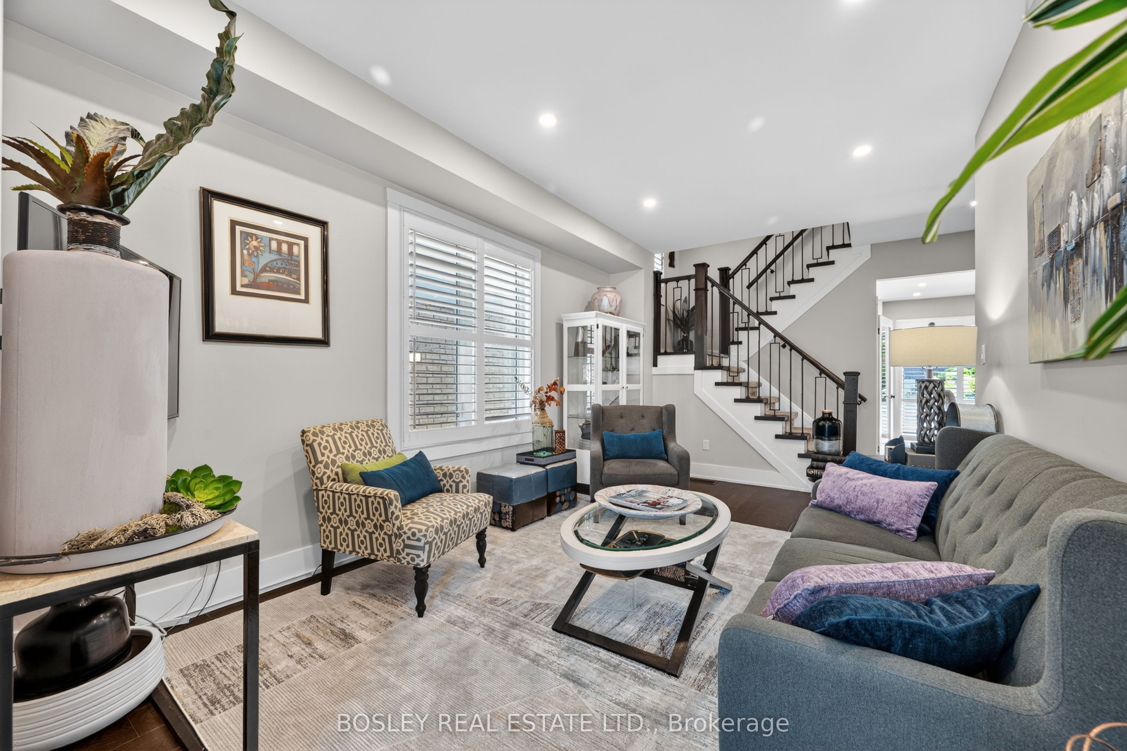 Additional image 3 of 2 Bettina Place, Whitby, ON, L1R 0E8