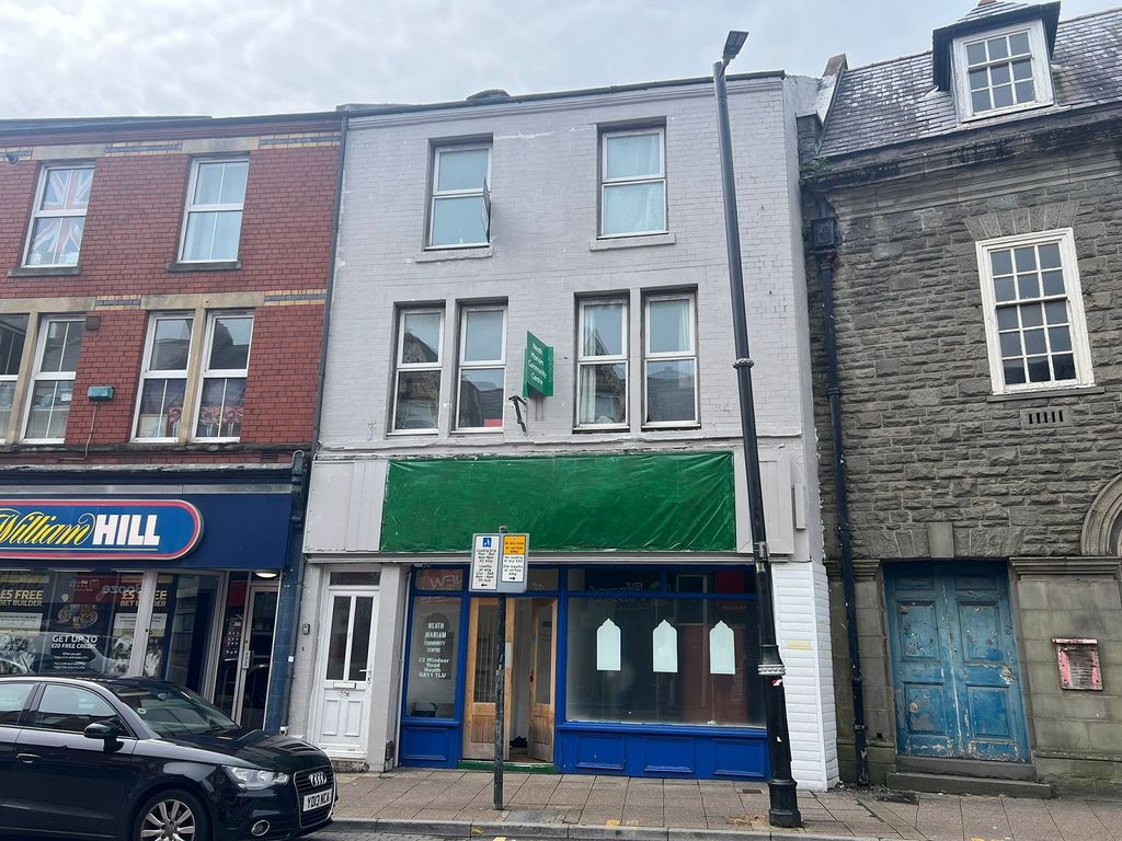1 bed flat for saleWindsor Road, Neath, Neath Port Talbot. SA11