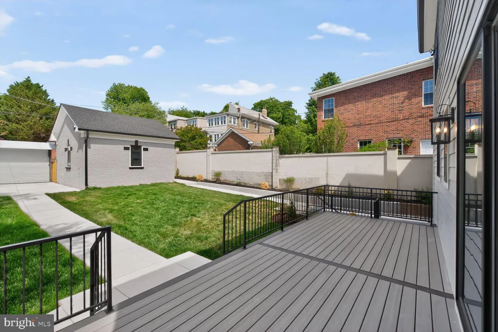 Additional image 35 of 4404 16th Street NW, Washington, DC 20011