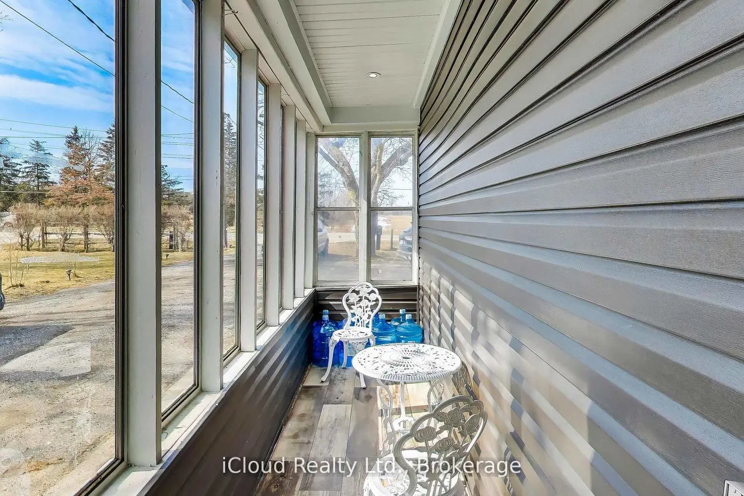 Additional image 3 of 16175 Jane Street