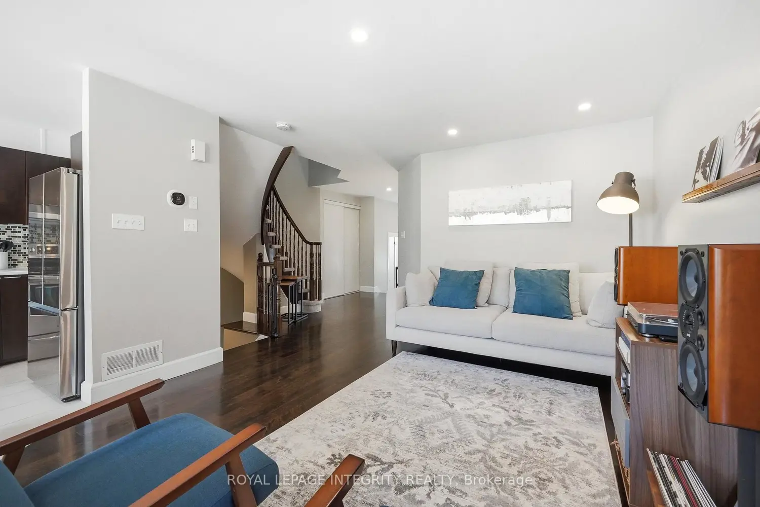 233 Greenridge Street photo 3