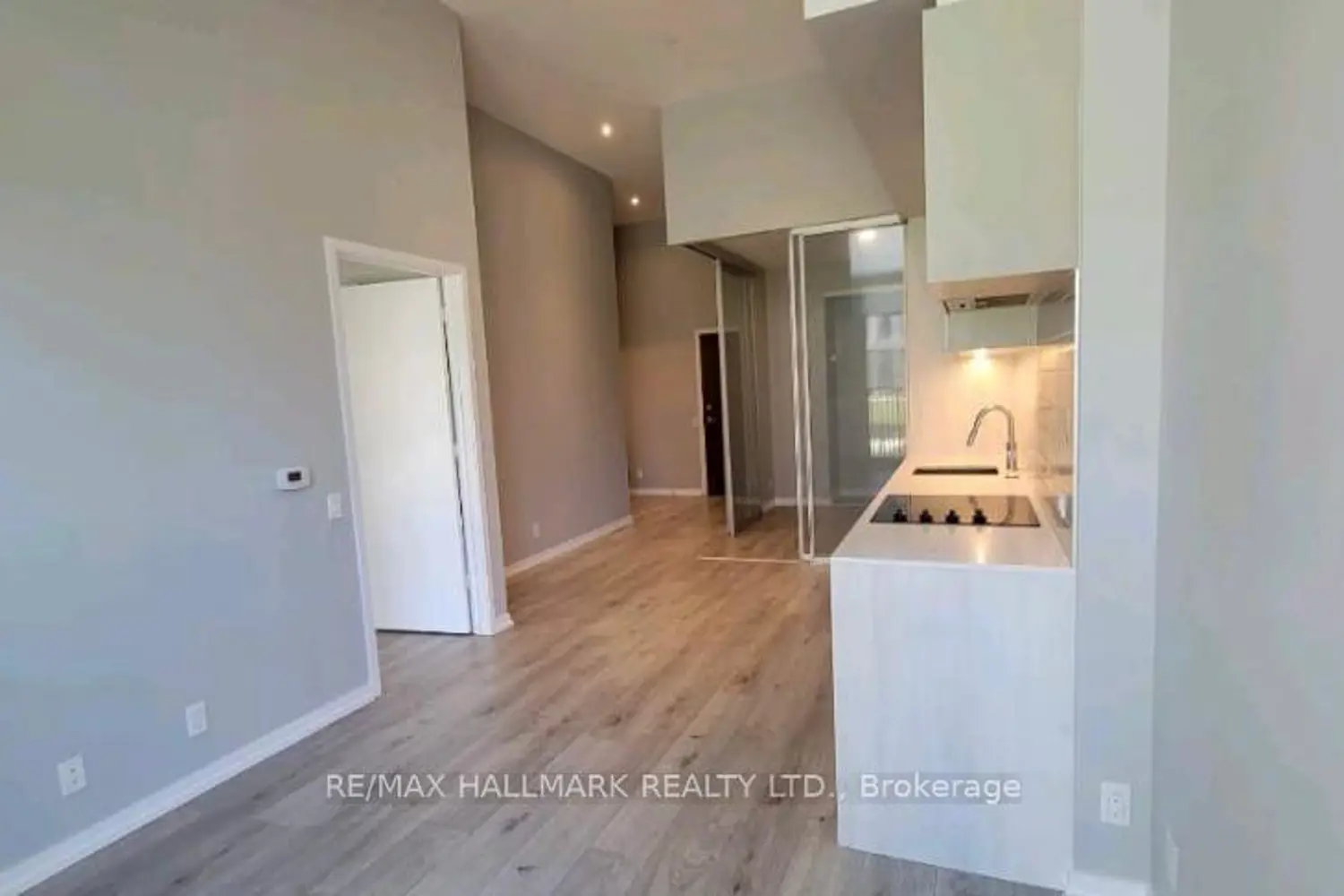 Additional image 6 of 7890 Jane Street 101