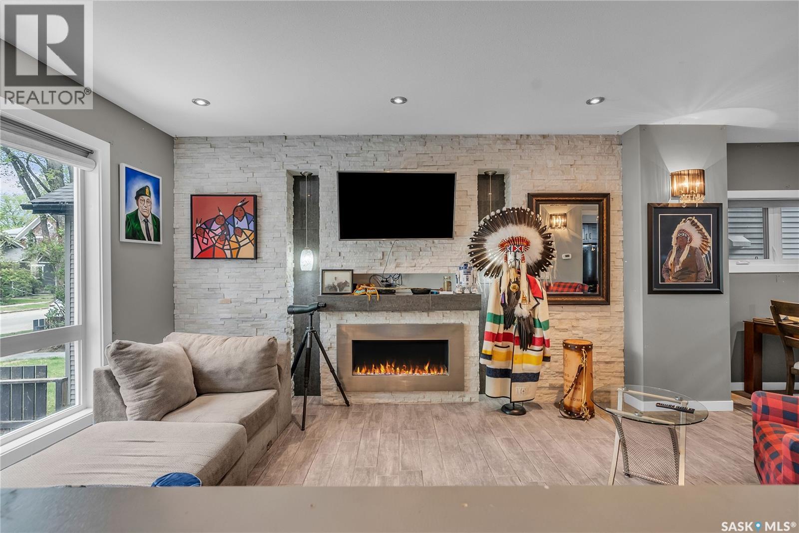 Additional image 5 of 727 6th Avenue N, Saskatoon, SK, S7K2S8