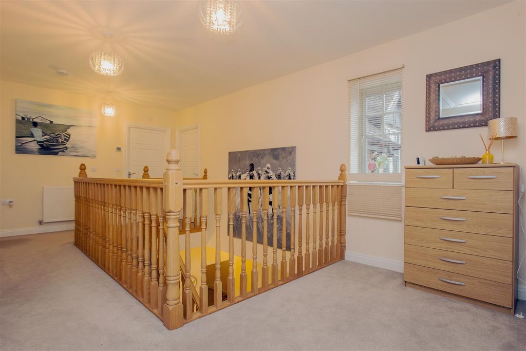 Additional image 16 of 5 bed detached house for saleVawser Crescent, Peterborough PE3