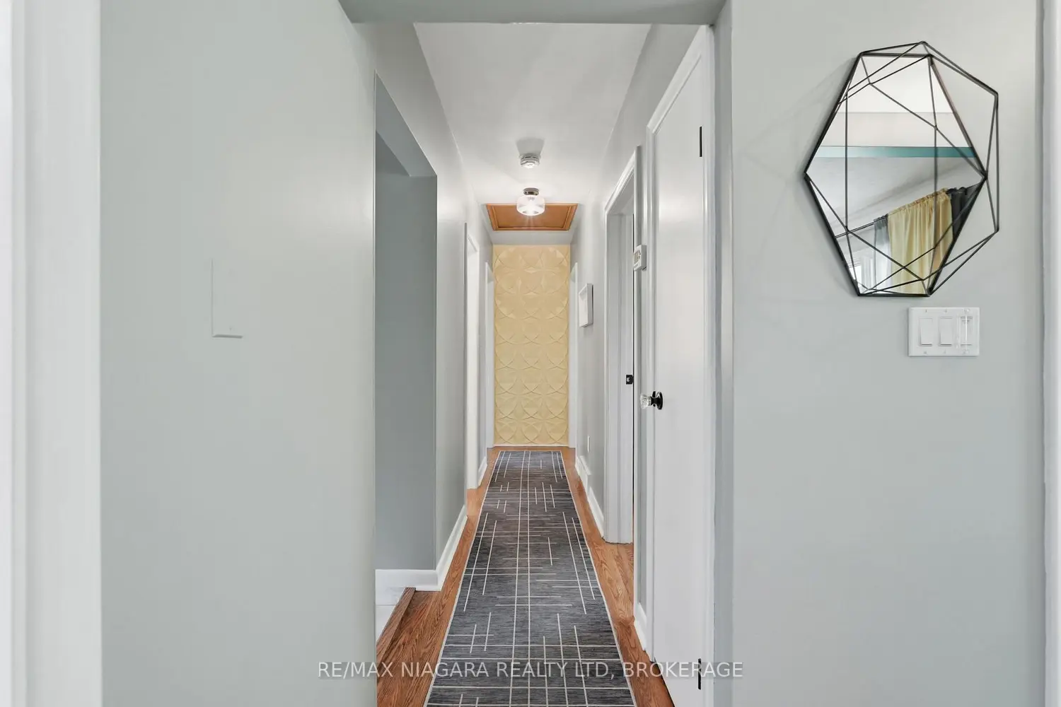 Additional image 7 of 11 Brucedale Avenue