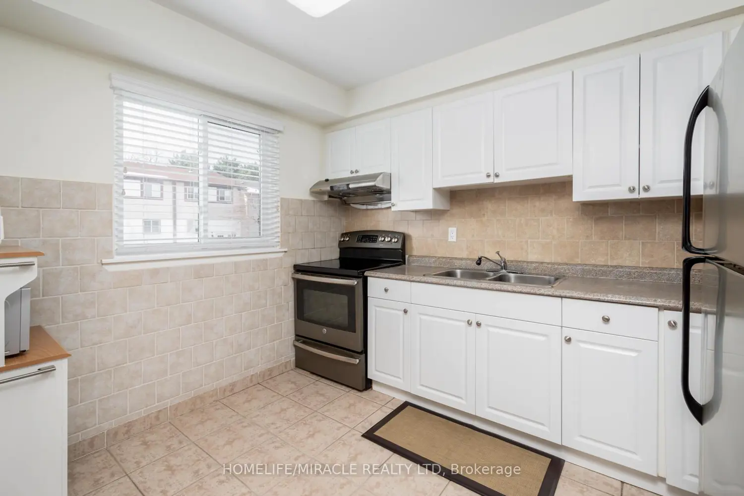 Additional image 8 of 70 Moregate Crescent 51